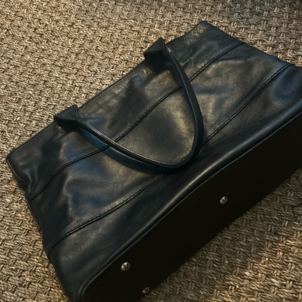 Isanti Leather Computer Black Leather Tote Made in Italy